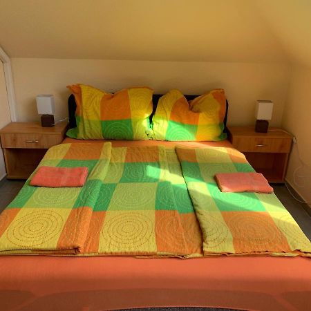 Balaton Kinizsi Apartman Siófok Esterno foto