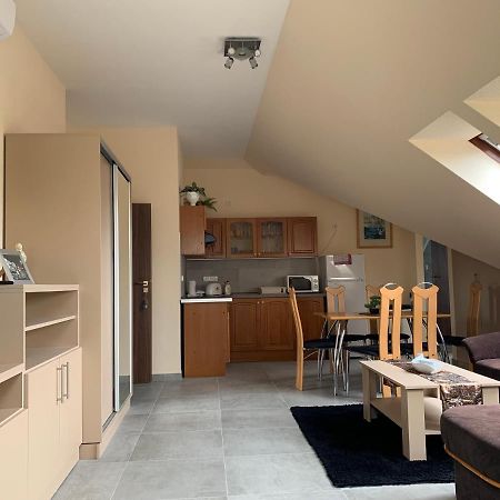 Balaton Kinizsi Apartman Siófok Esterno foto