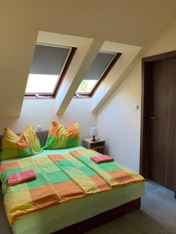 Balaton Kinizsi Apartman Siófok Esterno foto