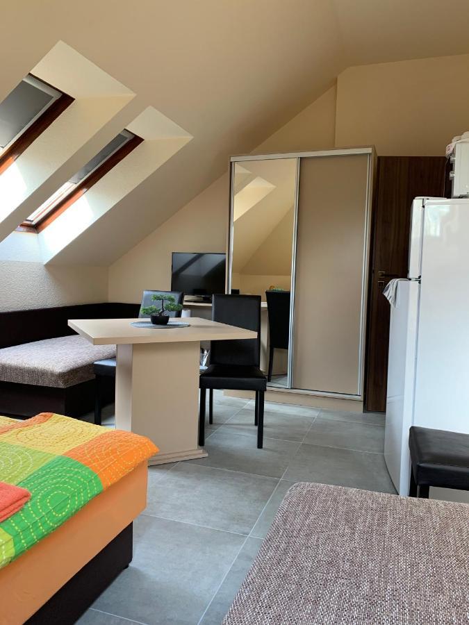 Balaton Kinizsi Apartman Siófok Esterno foto