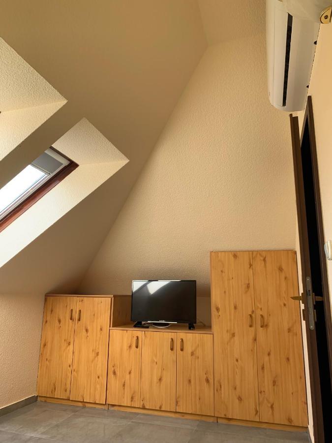 Balaton Kinizsi Apartman Siófok Esterno foto