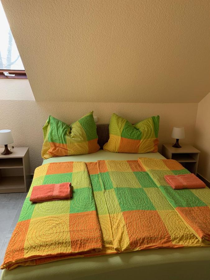 Balaton Kinizsi Apartman Siófok Esterno foto