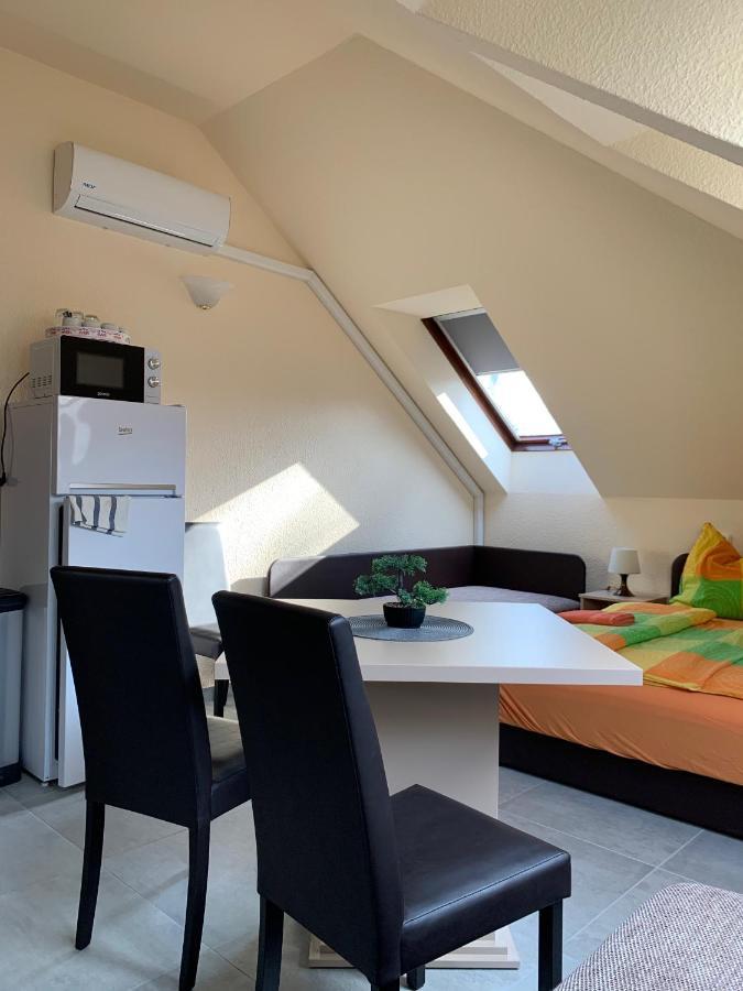 Balaton Kinizsi Apartman Siófok Esterno foto