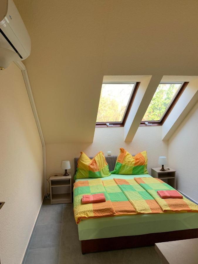 Balaton Kinizsi Apartman Siófok Esterno foto