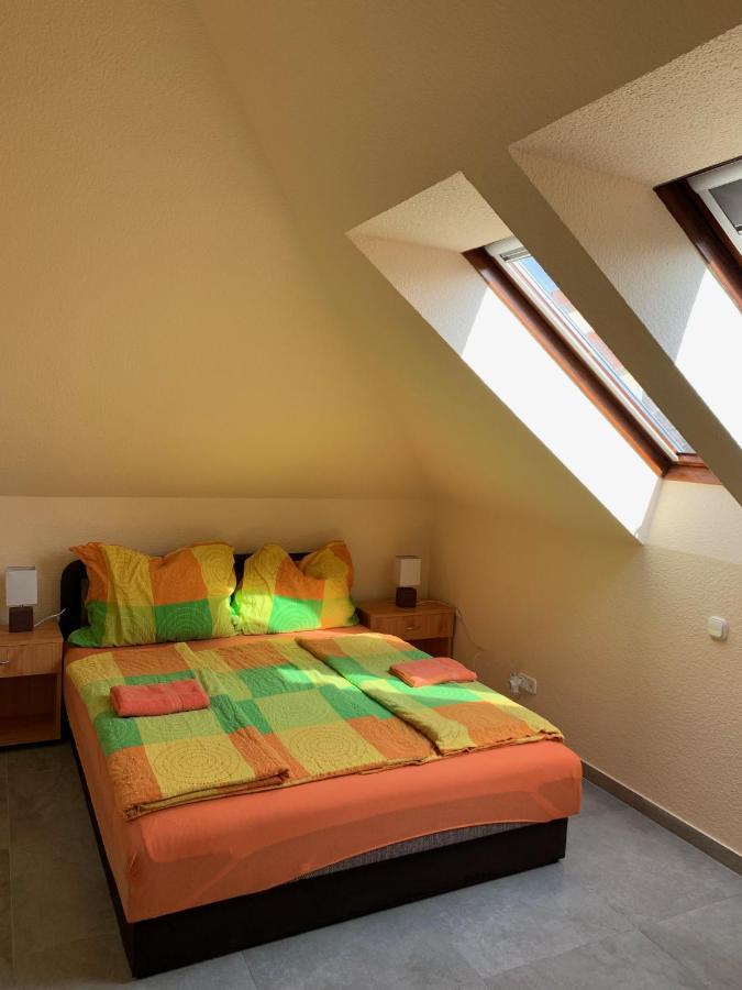 Balaton Kinizsi Apartman Siófok Esterno foto