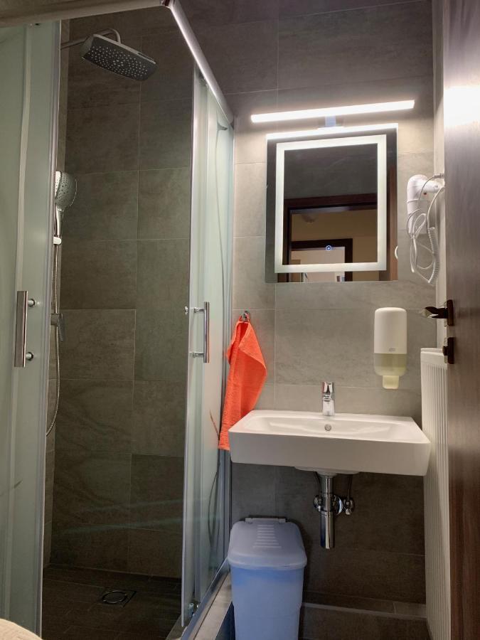 Balaton Kinizsi Apartman Siófok Esterno foto