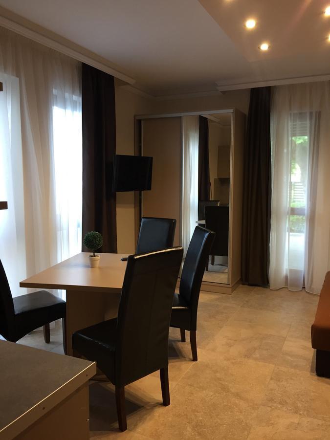 Balaton Kinizsi Apartman Siófok Esterno foto