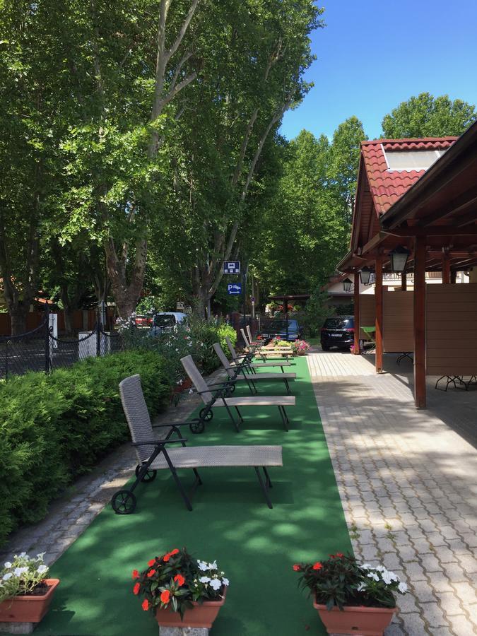 Balaton Kinizsi Apartman Siófok Esterno foto