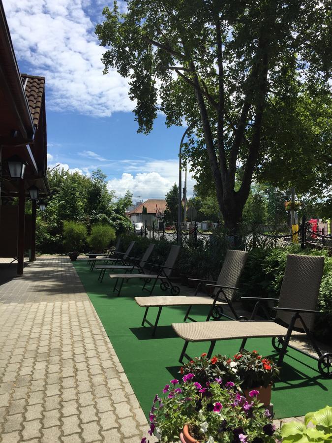 Balaton Kinizsi Apartman Siófok Esterno foto