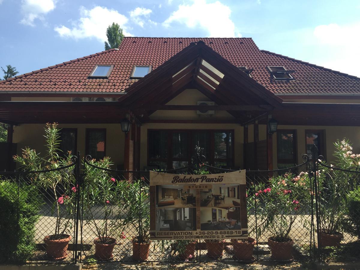 Balaton Kinizsi Apartman Siófok Esterno foto